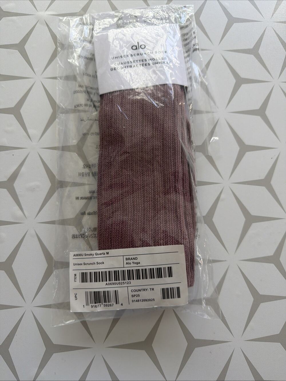 Authentic Alo Yoga Scrunch Socks Smoky Quartz Size M Mid Calf Logo Women 8-11.5